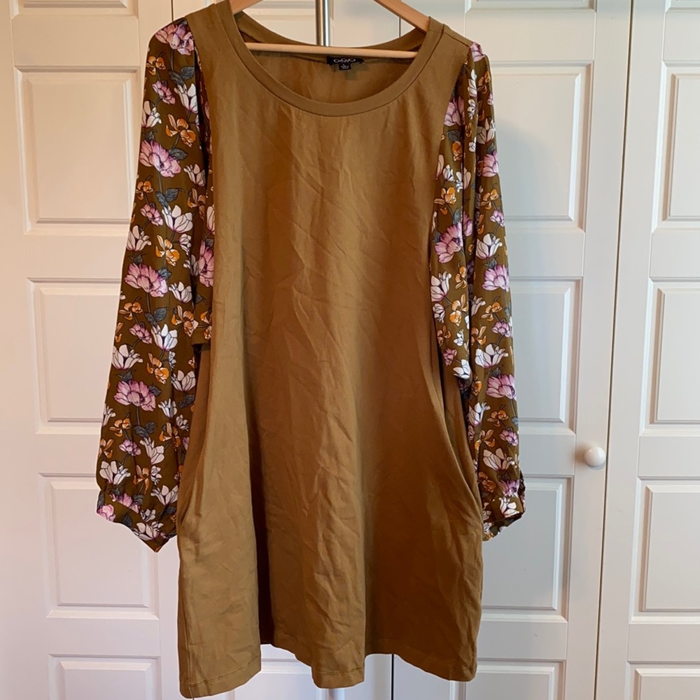 Floral balloon sleeve tunic style dress